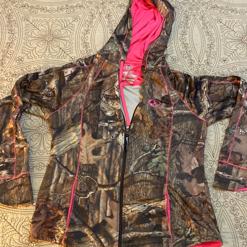 Mossy Oak Infinity Break Up Camo & Pink zip lightweight size large jacket 12/14